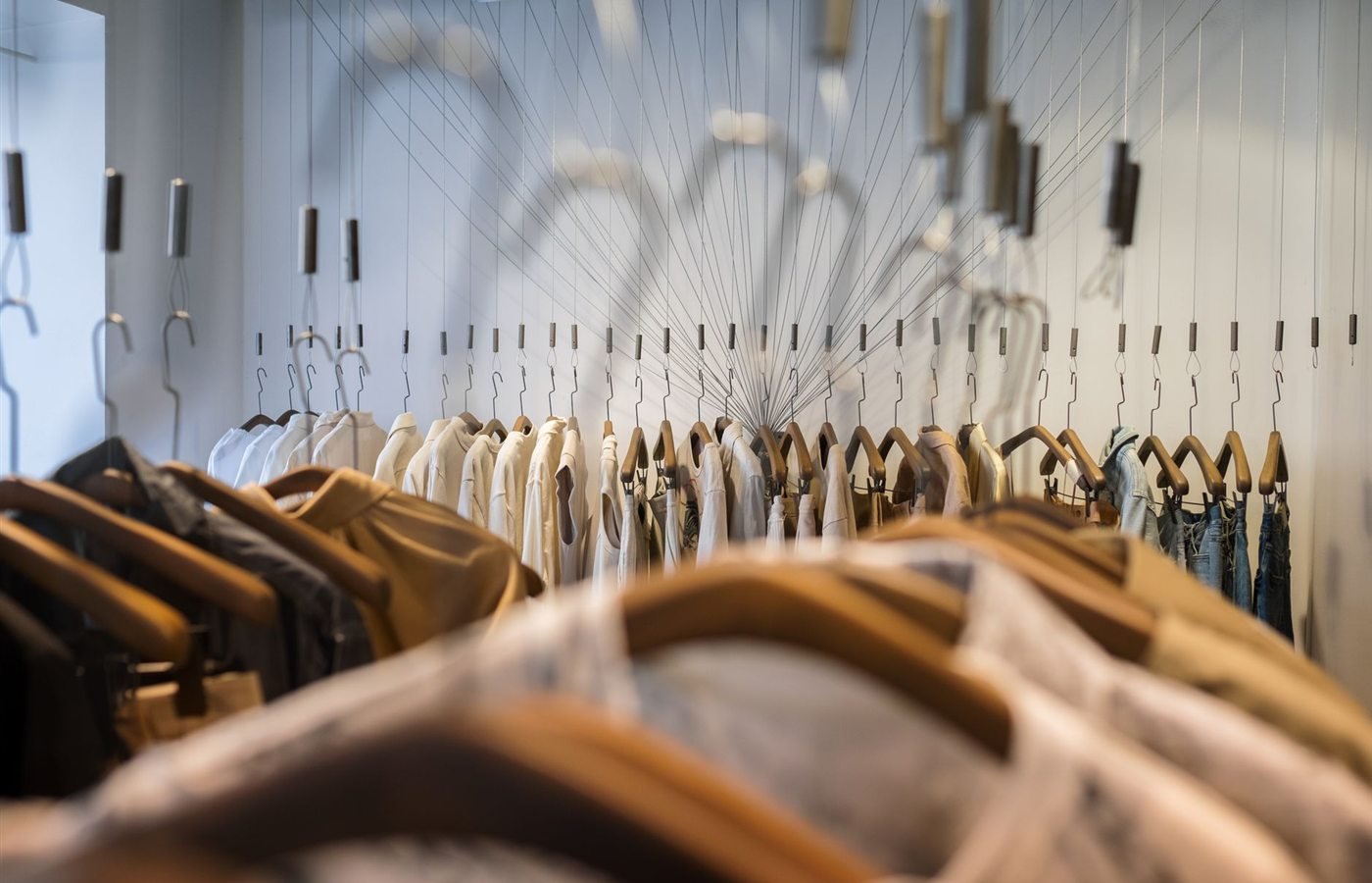 COS Style-Check: Passform, Versand und Retouren vor dem Kauf